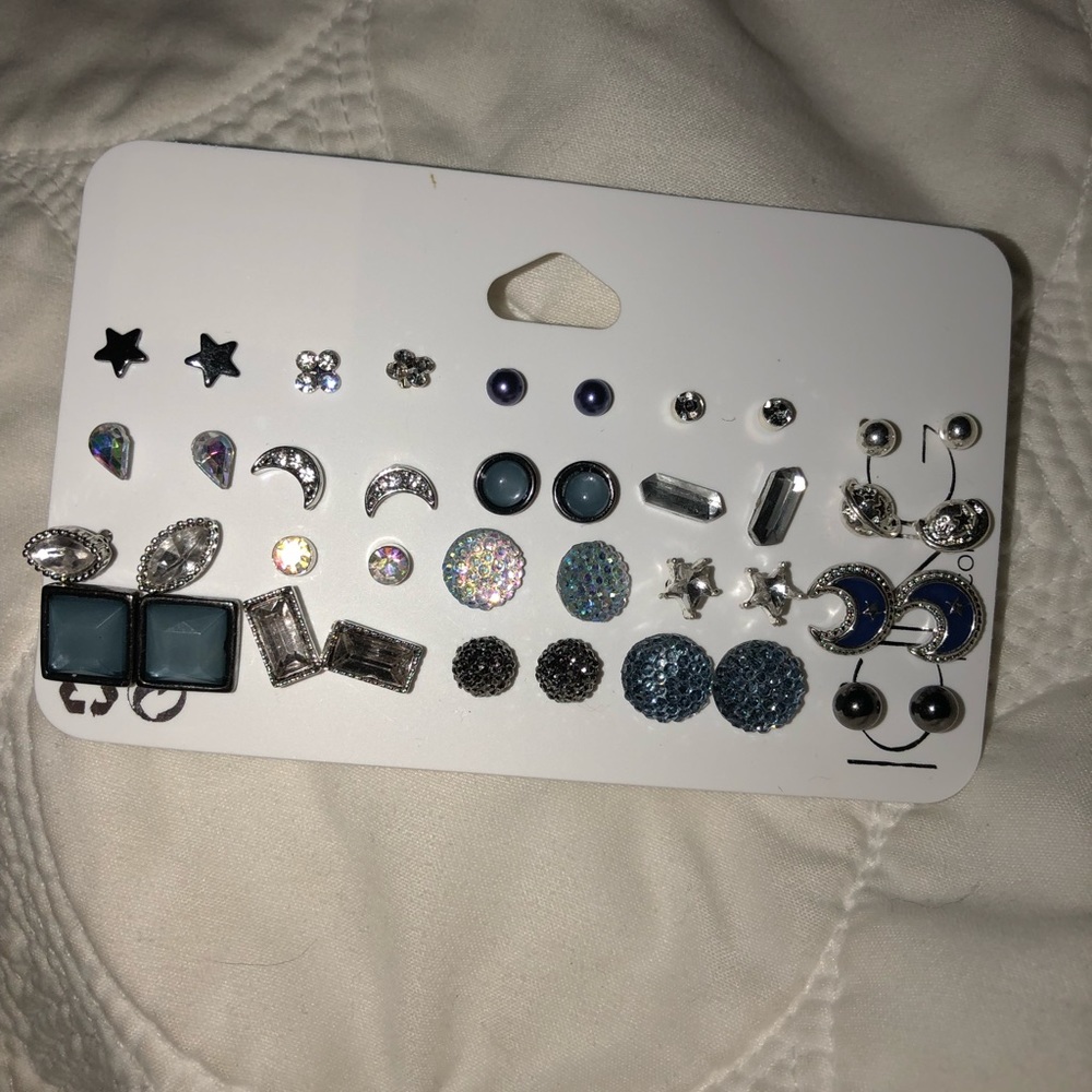 💕Earring bunch!!!💕 - Picture 4 of 7